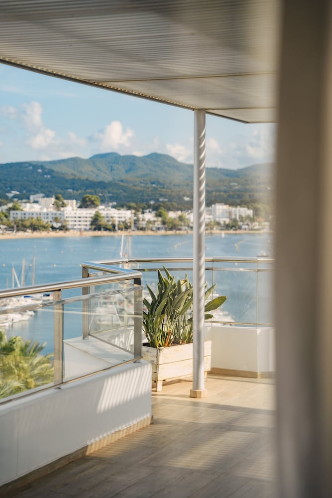 Hotel Hotel Sa Clau by Mambo Ibiza, Spanien, Sant Antoni de Portmany. Großes 107