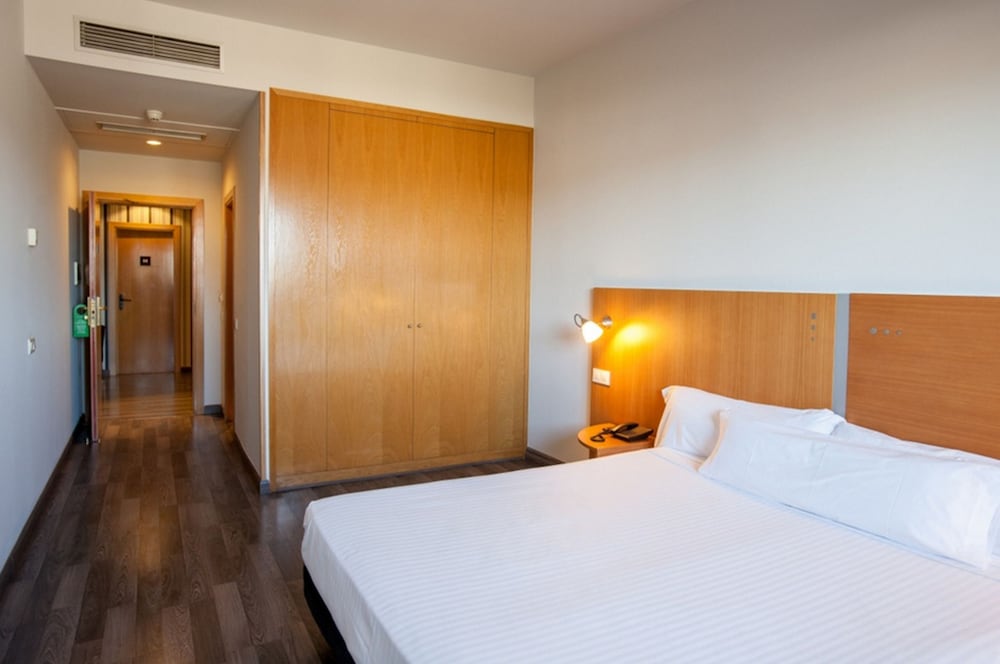 Hotel B&B HOTEL Barcelona Mollet Porta de Gallecs, Spanien, Mollet del Vallés. Großes 317