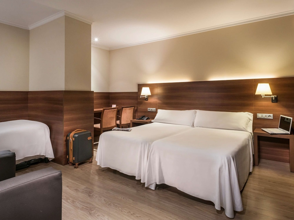 Hotel ibis Styles Figueres Ronda, Spanien, Figueres. Großes 79