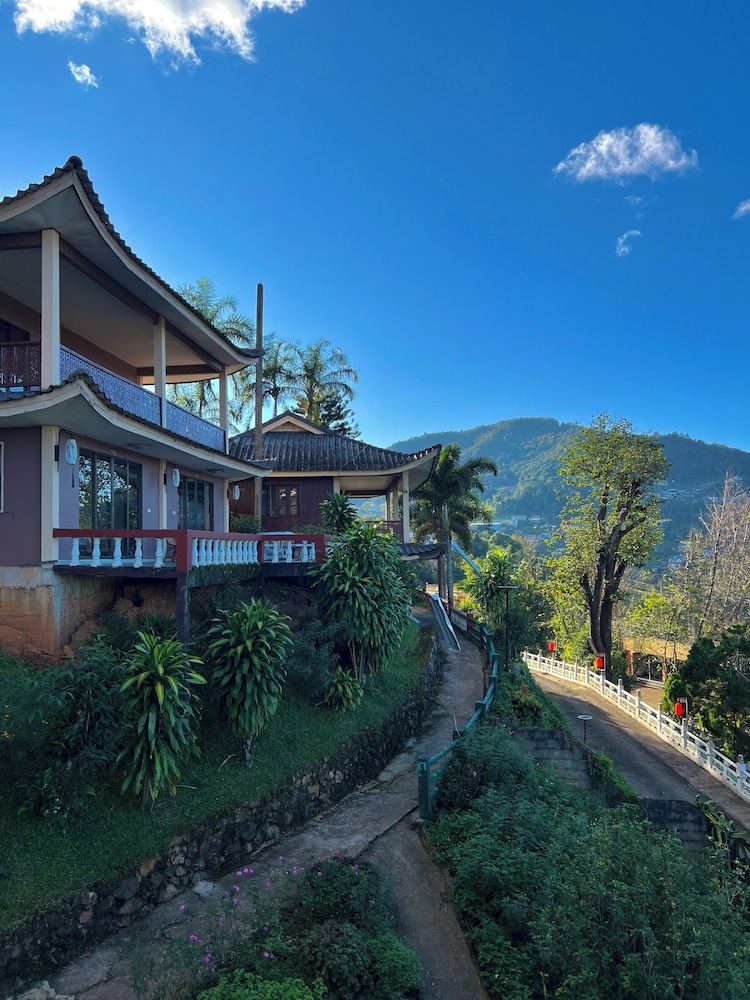 Mae Salong Villa