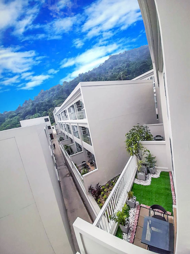 The Aristo Seaview Patong