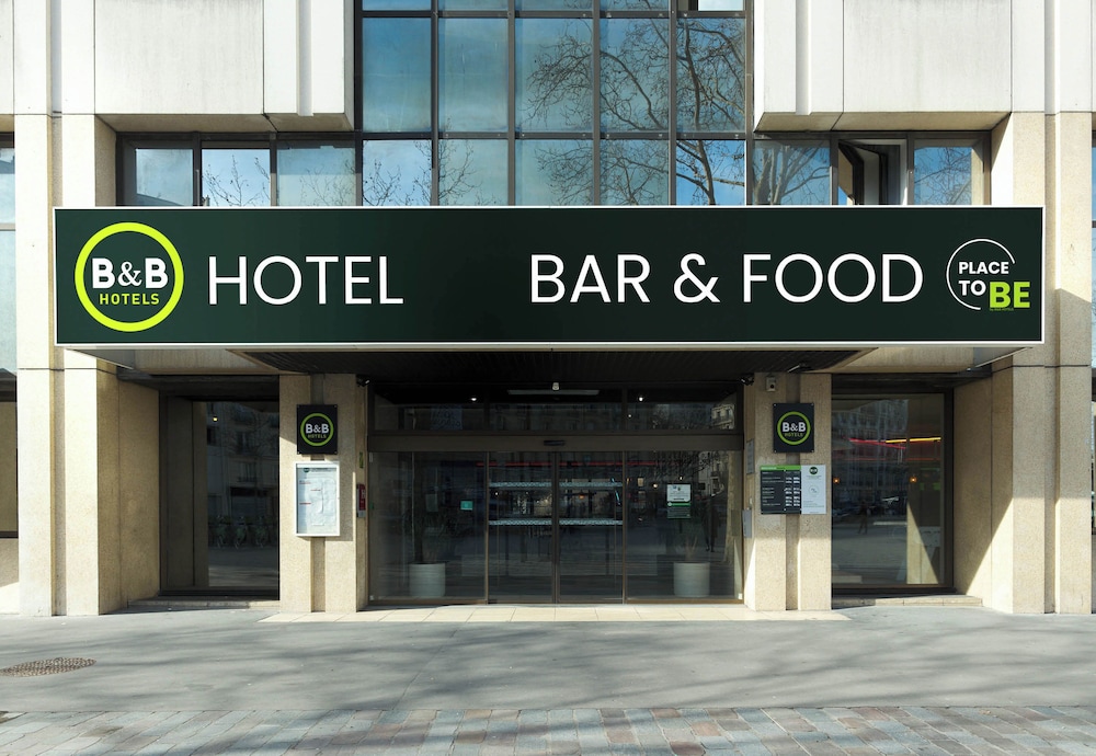 Hotel B&B Hotel Paris 17 Batignolles, Frankreich, Paris. Großes 182