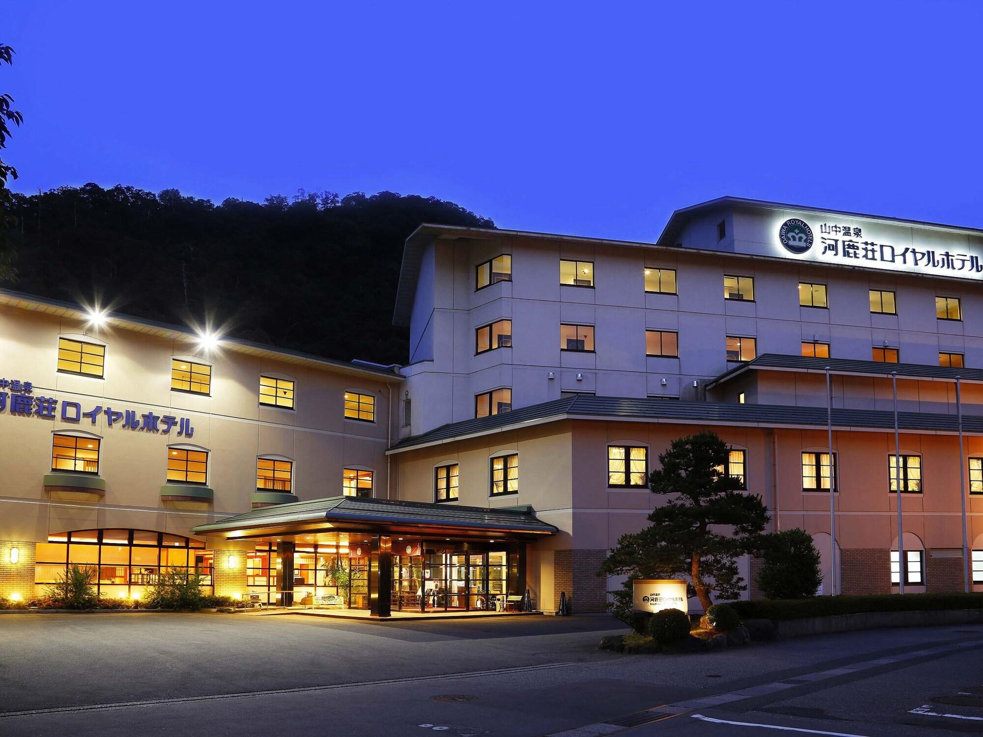 Yamanakaonsen Kajikaso Royal Hotel