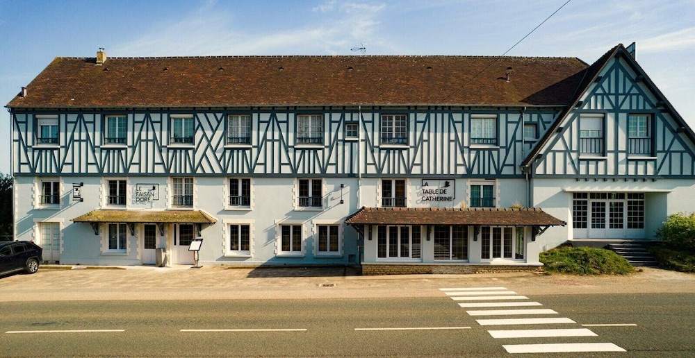 Logis Hotel Le Faisan Dore Rest. La Table De Catherine