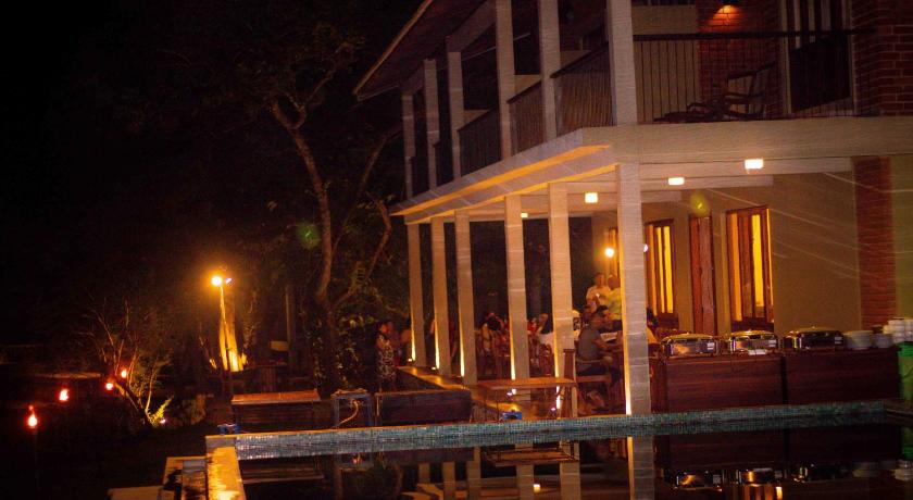 Ehalagala Lake Resort