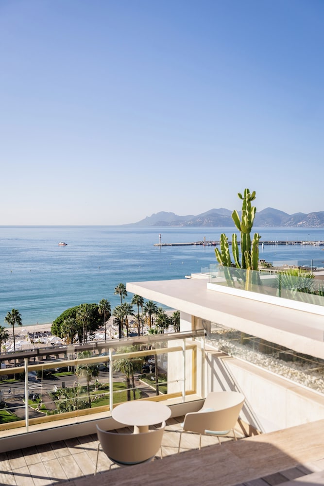 Hotel Mondrian Cannes, Frankreich, Cannes. Großes 197