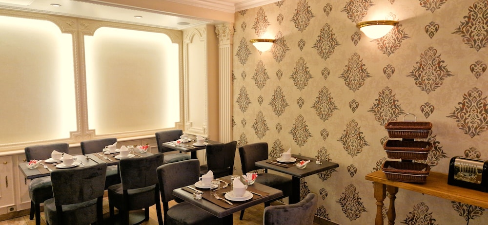 Hotel Hotel Princesse Caroline, Frankreich, Paris. Großes 63