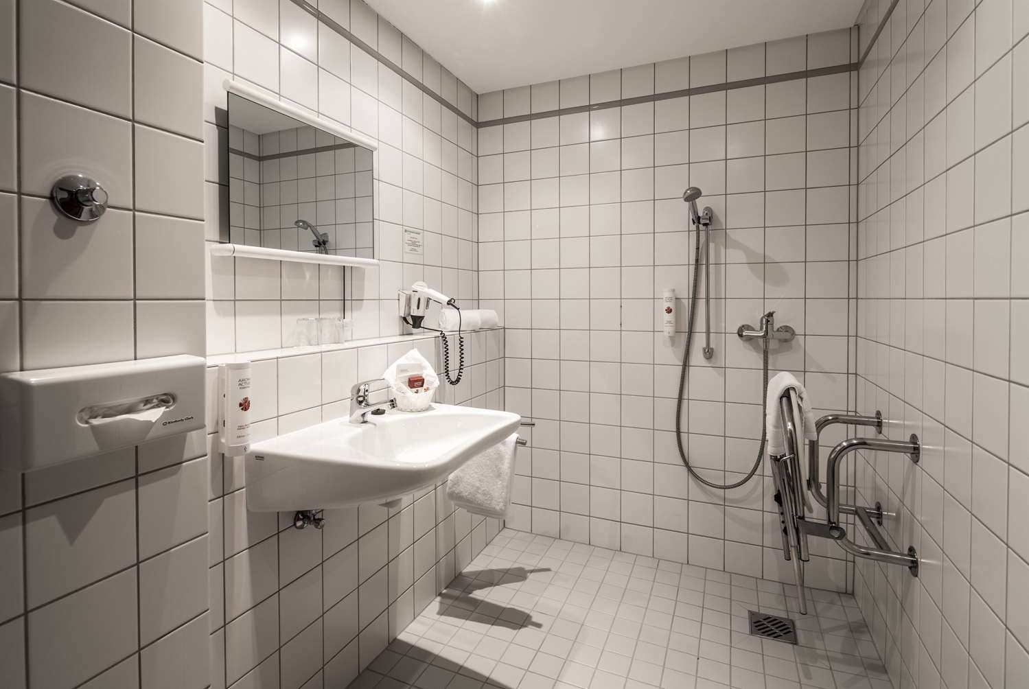 Hotel Ramada by Wyndham Dresden, Deutschland, Dresden. Großes 393