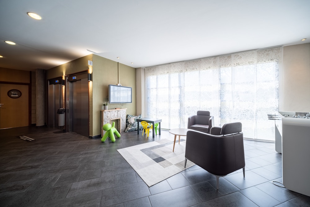 Hotel B&B Hotel Calais Terminal Cite Europe 4 etoiles, Frankreich, Coquelles. Großes 79