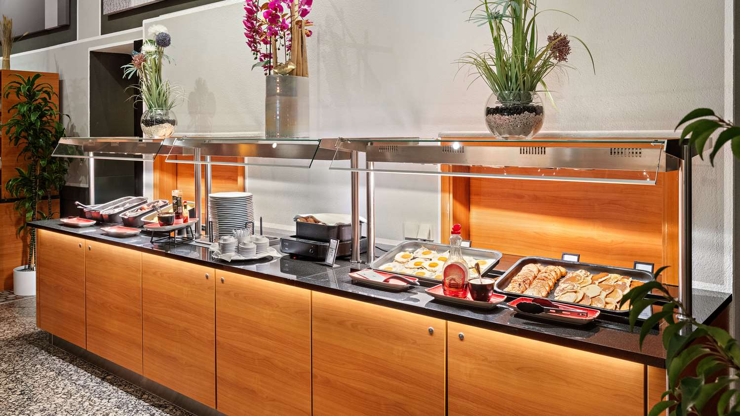 Hotel Hilton Dresden, Deutschland, Dresden. Großes 280