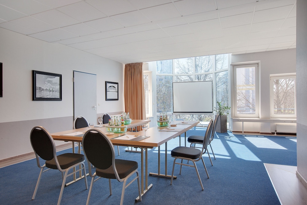 Hotel City Hotel Berlin East, Deutschland, Berlin. Großes 496