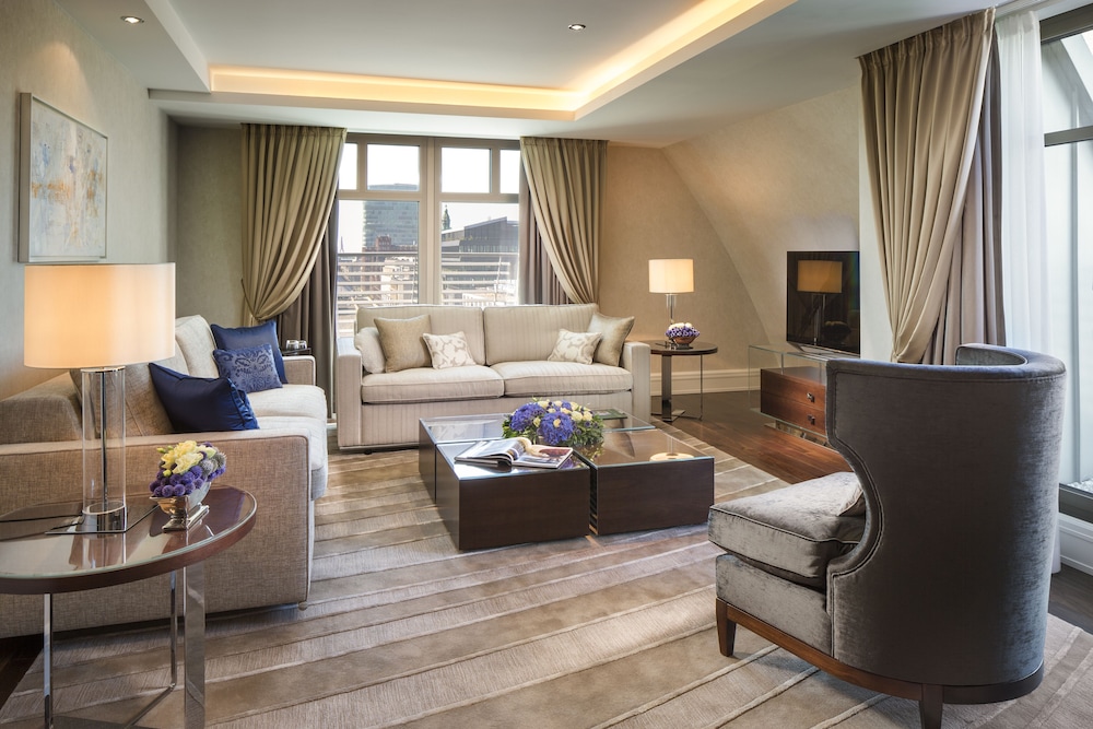 Hotel Breidenbacher Hof, Deutschland, Düsseldorf. Großes 350