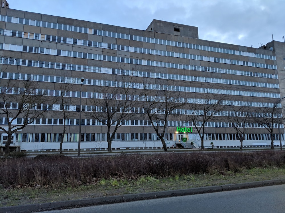 Aap Hotel