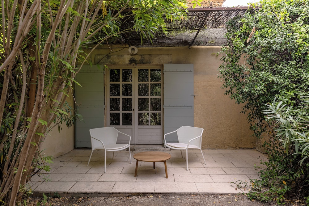 Les Petites Maisons – Hameau des Baux