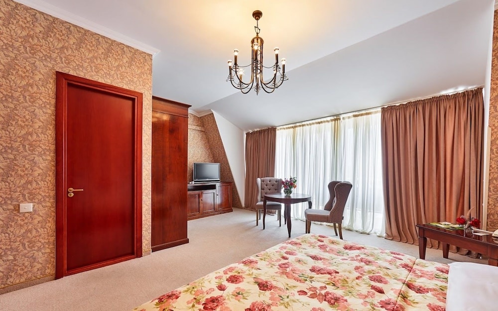 Hotel Ambassadori Kachreti Golf Resort, Gurjaani, Georgien, Sighnaghi. Großes 334