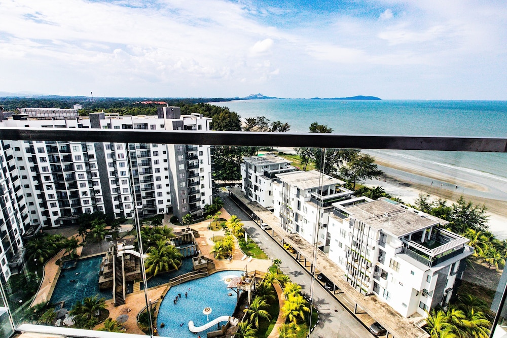 Timur Bay Beach Resort By SubHome