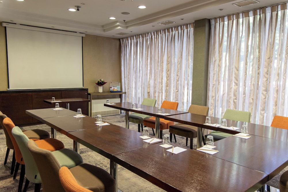 Hotel Lions Garden Hotel, Ungarn, Budapest. Großes 140