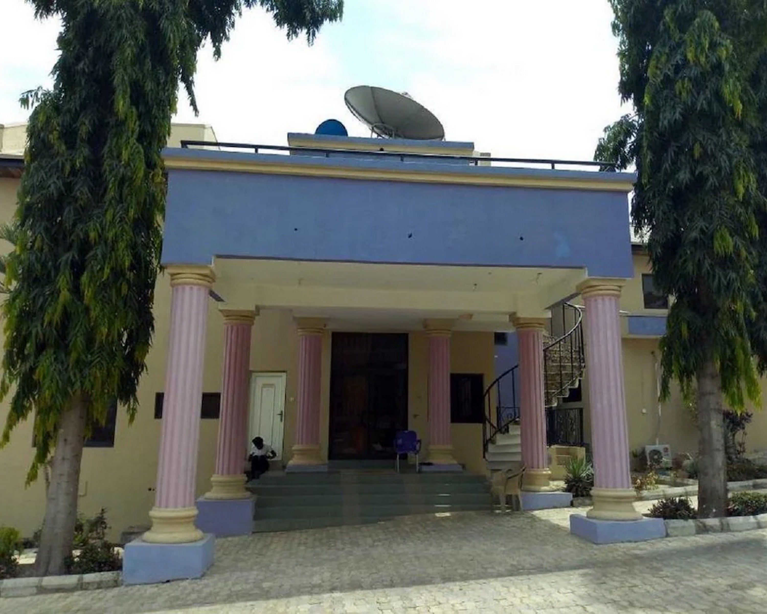 Crown Apartments Extended Stay Suites