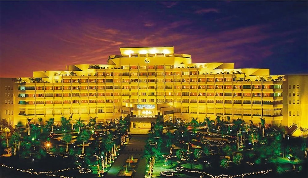 Fangzhong Sunshine Hotel