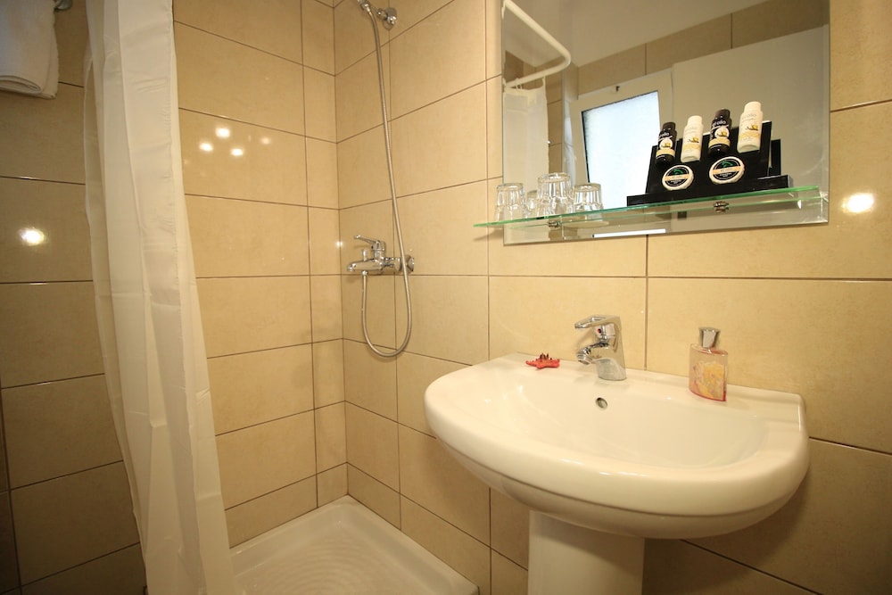 Hotel Hotel Yannis Corfu, Griechenland, Ypsos. Großes 65