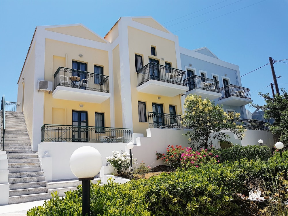 Camari Garden Apartments