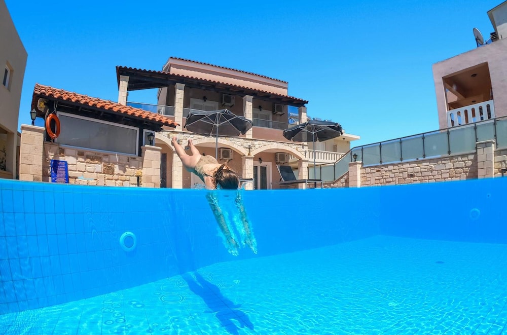 Lilium Village Hotel