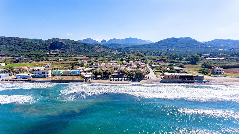 Hotel Azure Beach Seafront Villas, Griechenland, Kissamos. Großes 72