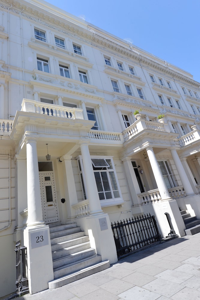 Gallery Hyde Park Hostel