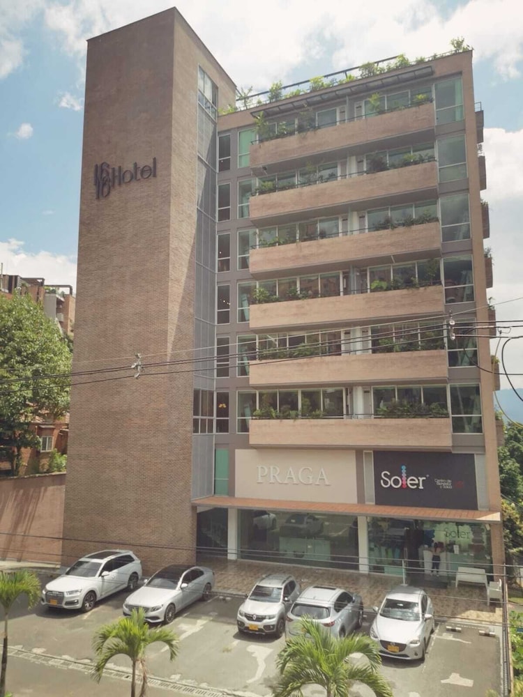 Best Western Sky Medellin Hotel