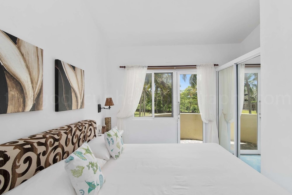 Baoba Beach Vacation