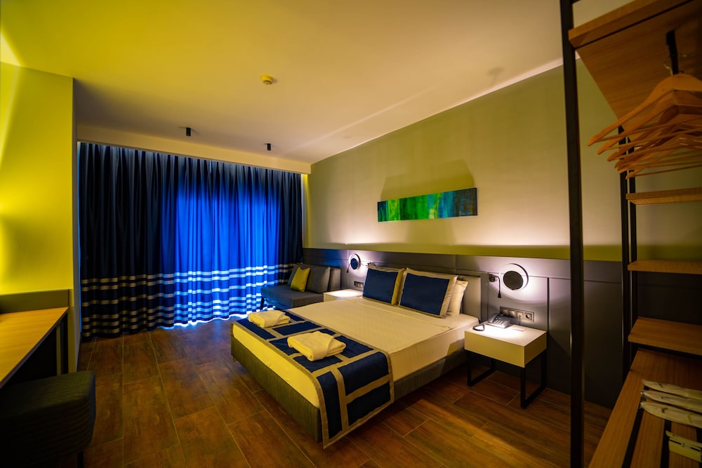 Hotel Noxinn Deluxe, Türkei, Konakli. Großes 215