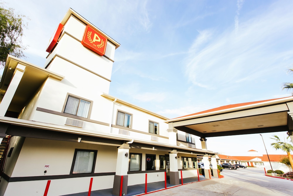 Scottish Inns & Suites Willowbrook Houston