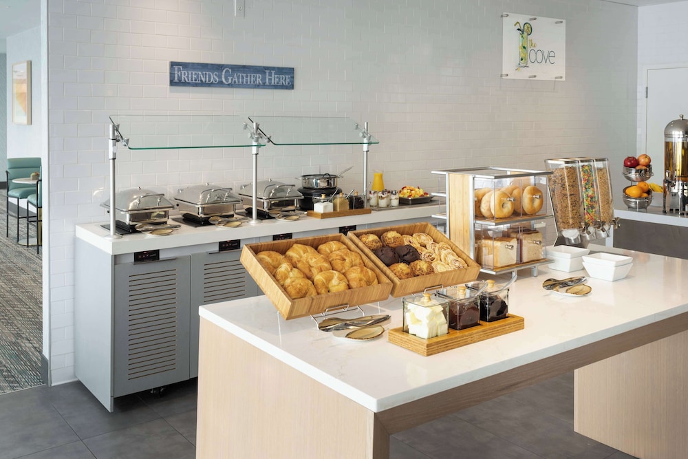 Hotel DoubleTree by Hilton Miami North I-95, USA, Miami. Großes 597