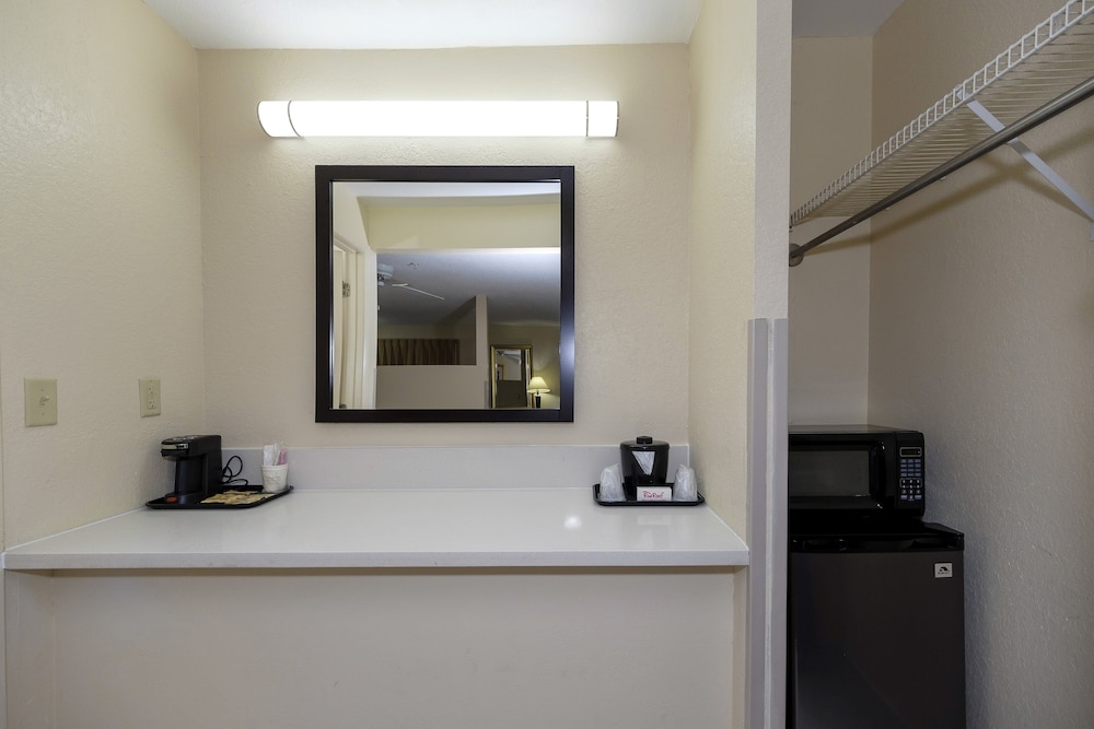 Hotel Red Roof Inn Ellenton - Bradenton NE, USA, Ellenton. Großes 69