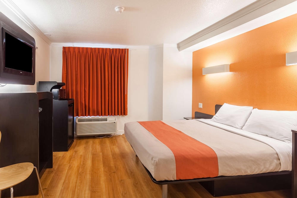 Hotel Motel6 Auburn, CA, USA, Auburn. Großes 61