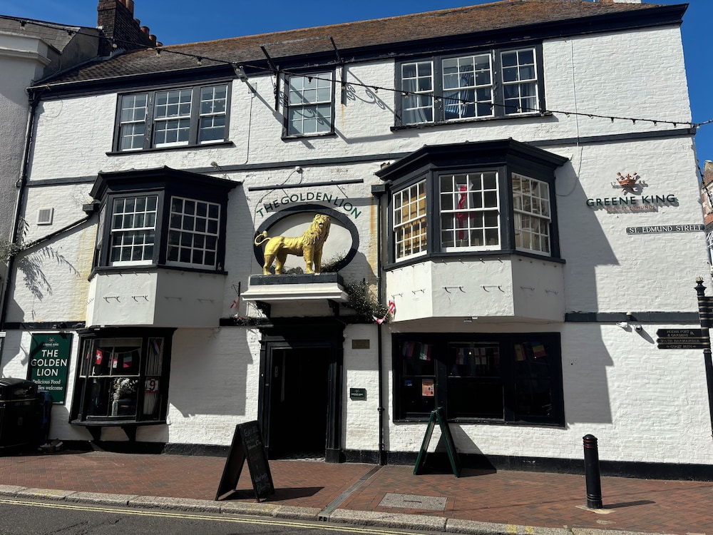 The Golden Lion Hotel
