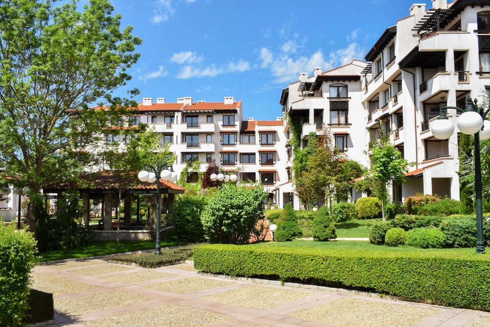 Oasis Resort & Spa, Lozenets