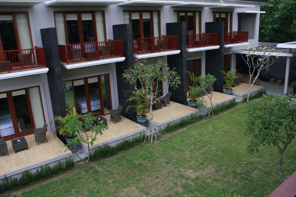 Abhayagiri - Sumberwatu Heritage Resort