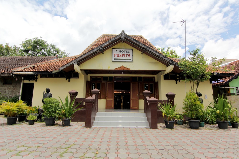 Hotel Puspita