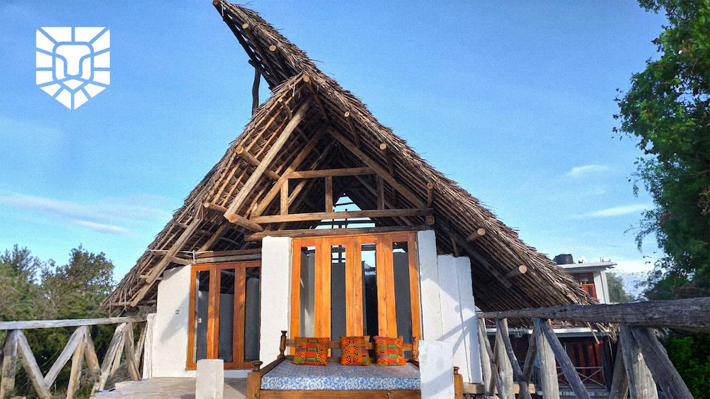 Asante Sana Beach Cottages