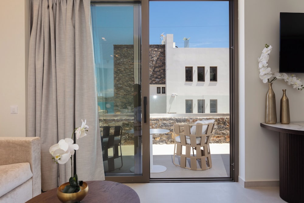 Naiades Beach Hotel – Adults Only