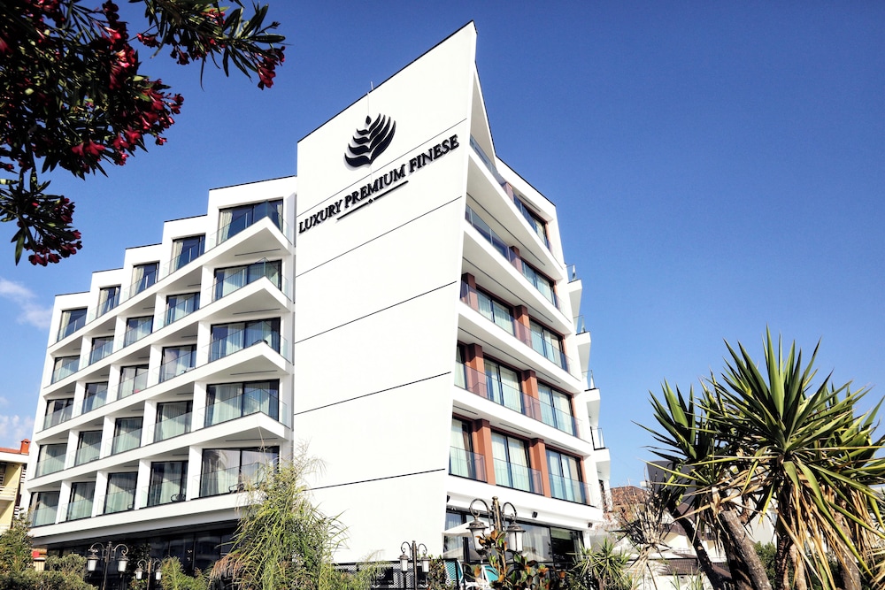 Premium Luxury Finese