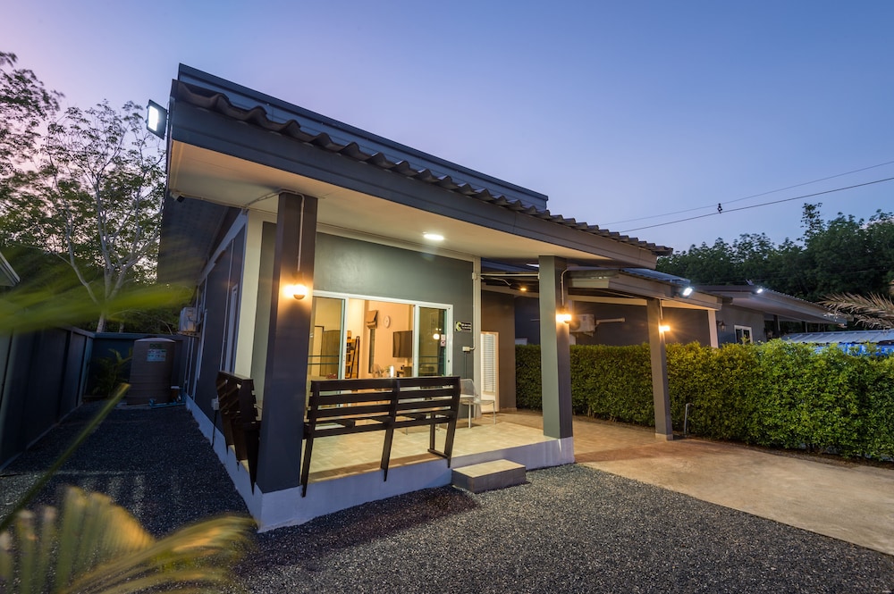 Lark Pool Villa Krabi