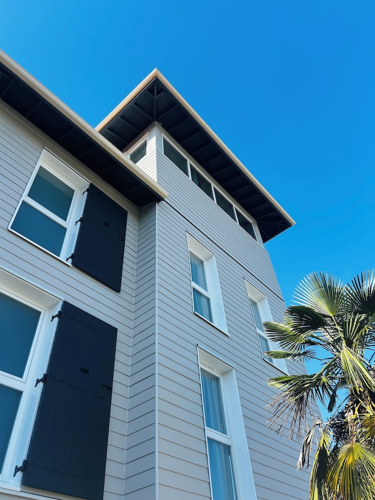 Hotel Wood Inn Merignac