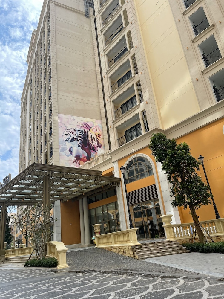 Times Corner Sorrento Boutique Hotel