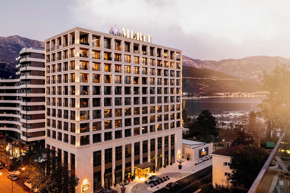 Merit Starlit Hotel & Residence