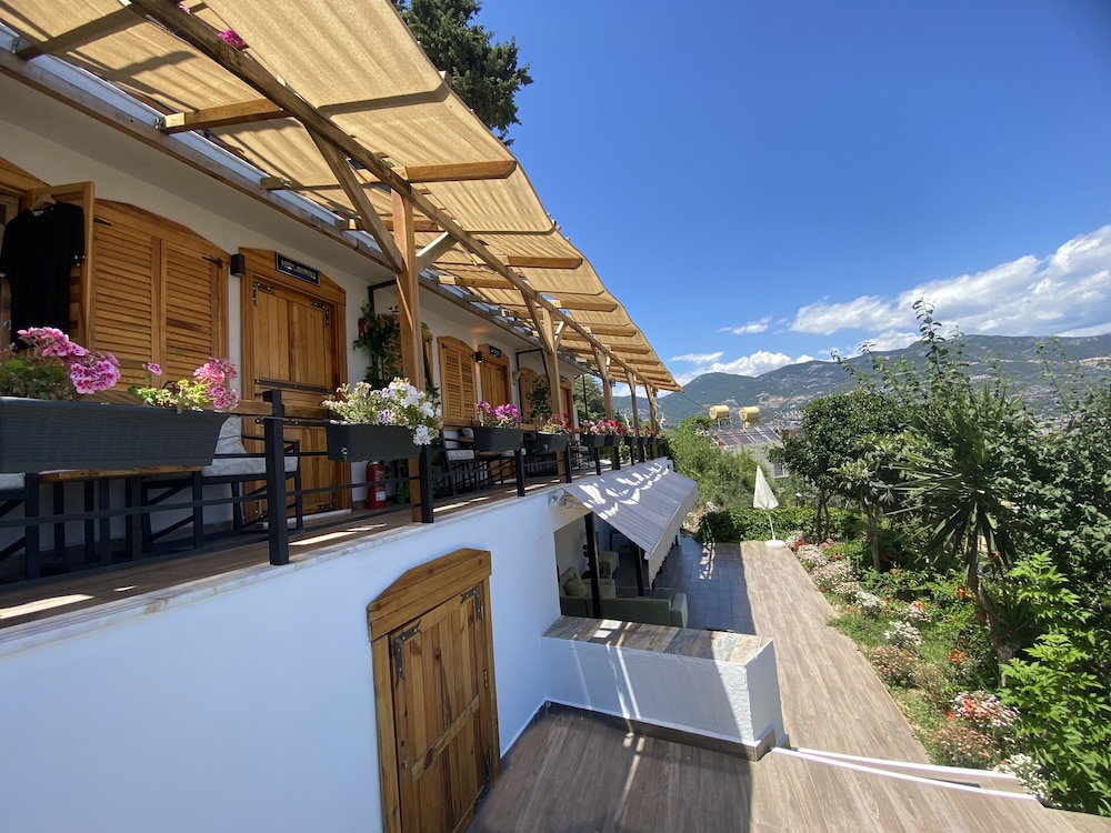 Castle Boutique Hotel