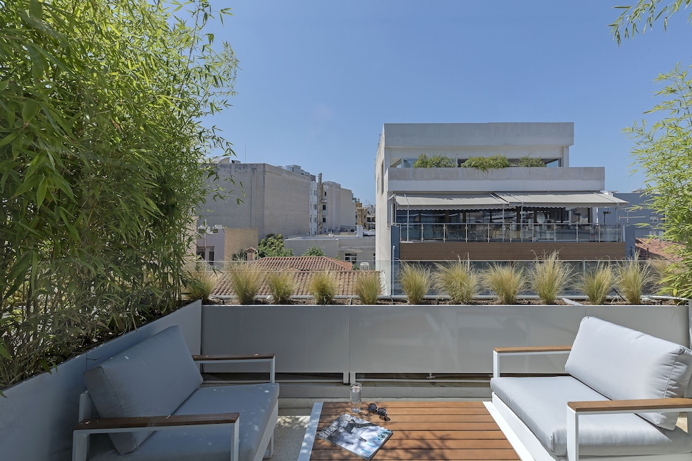 The Athenians Art Apartments