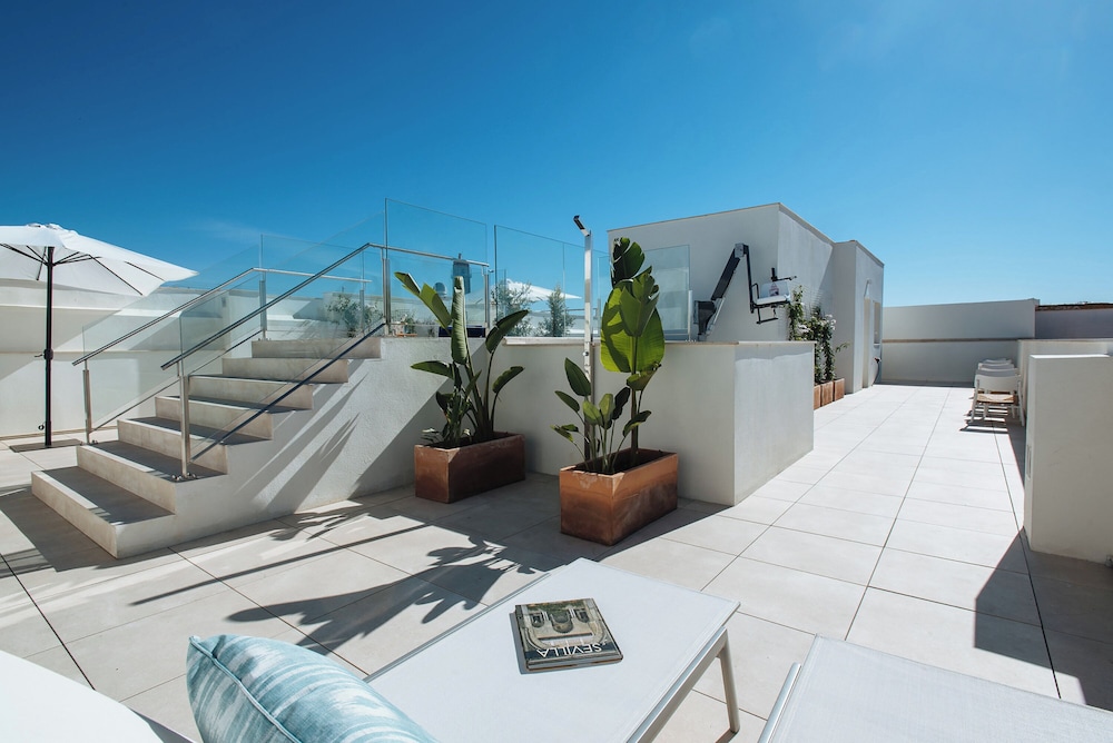 SERCOTEL GUADALQUIVIR SEVILLA SUITES