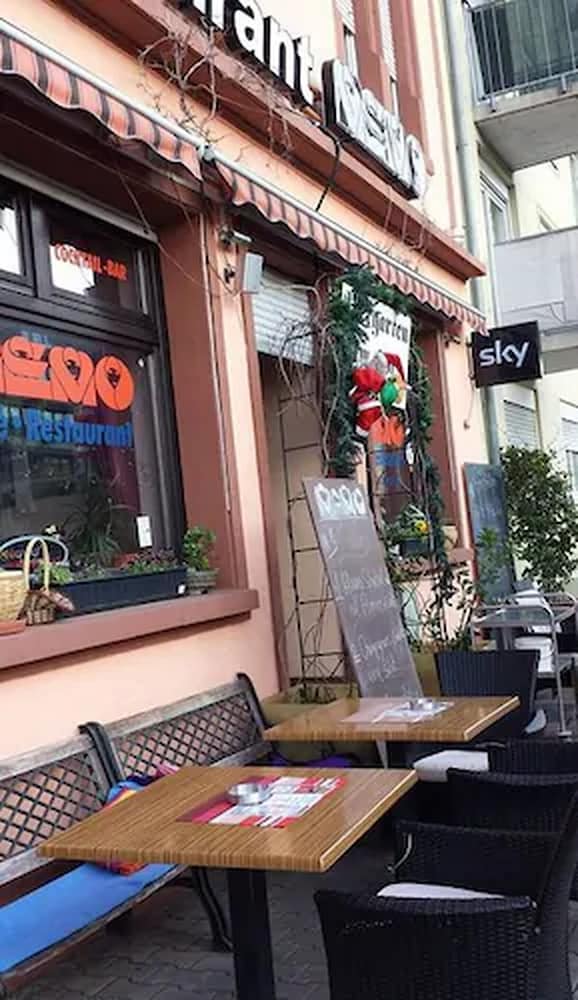 Hotel Restaurant Memo